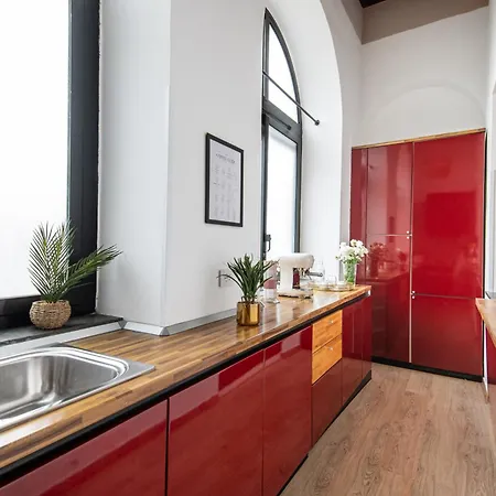 Quatrum Apartment