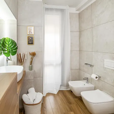 Quatrum * נאפולי